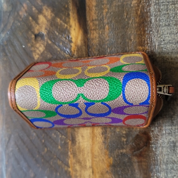 Coach Small Zip Around Card Case In Rainbow Signature Canvas - Picture 4 of 4